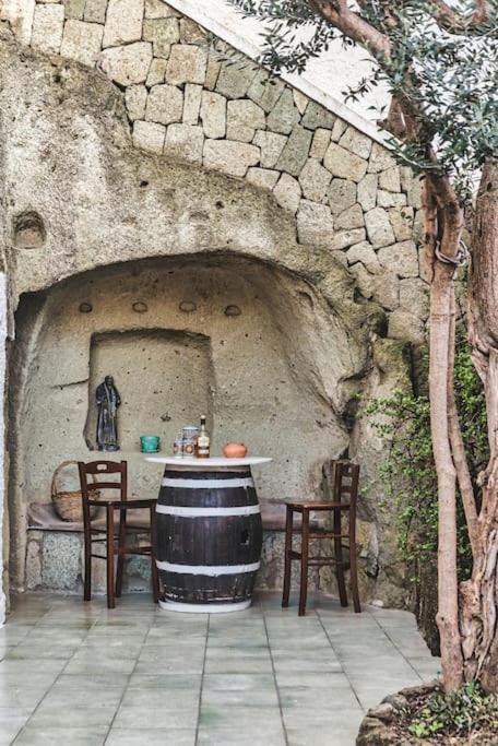 Appartamento In Pietra Di Tufo Verde Ischitana, Forio Forio  Екстер'єр фото